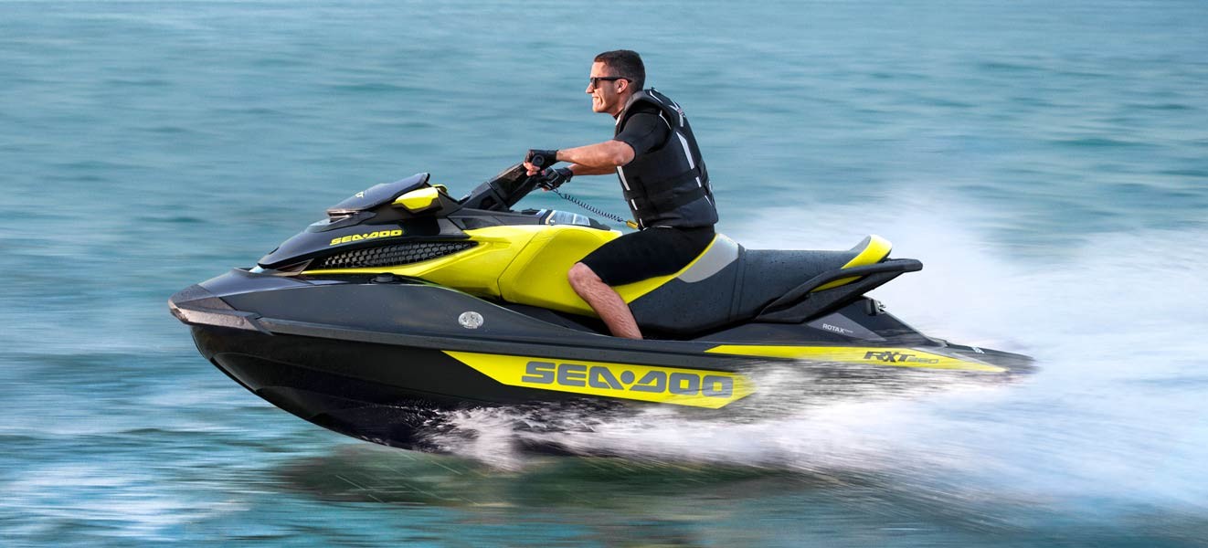 Гидроцикл лошадиных сил. Гидроцикл БРП 2023. Гидроцикл Sea Doo 260. Sea Doo BRP RXT 260 RS. RXT 300.